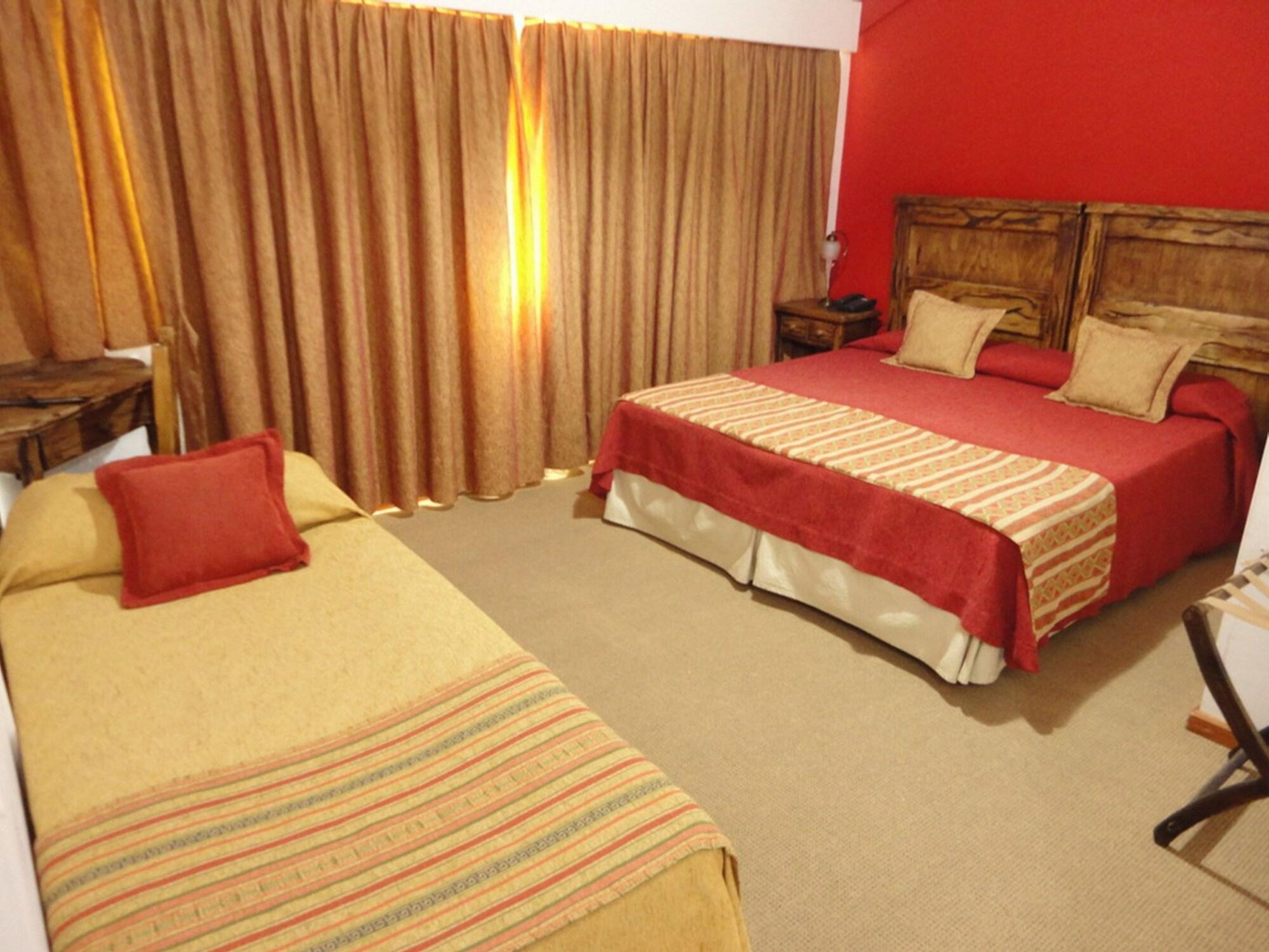 Aikendor Hotel Panorámico El Calafate Esterno foto