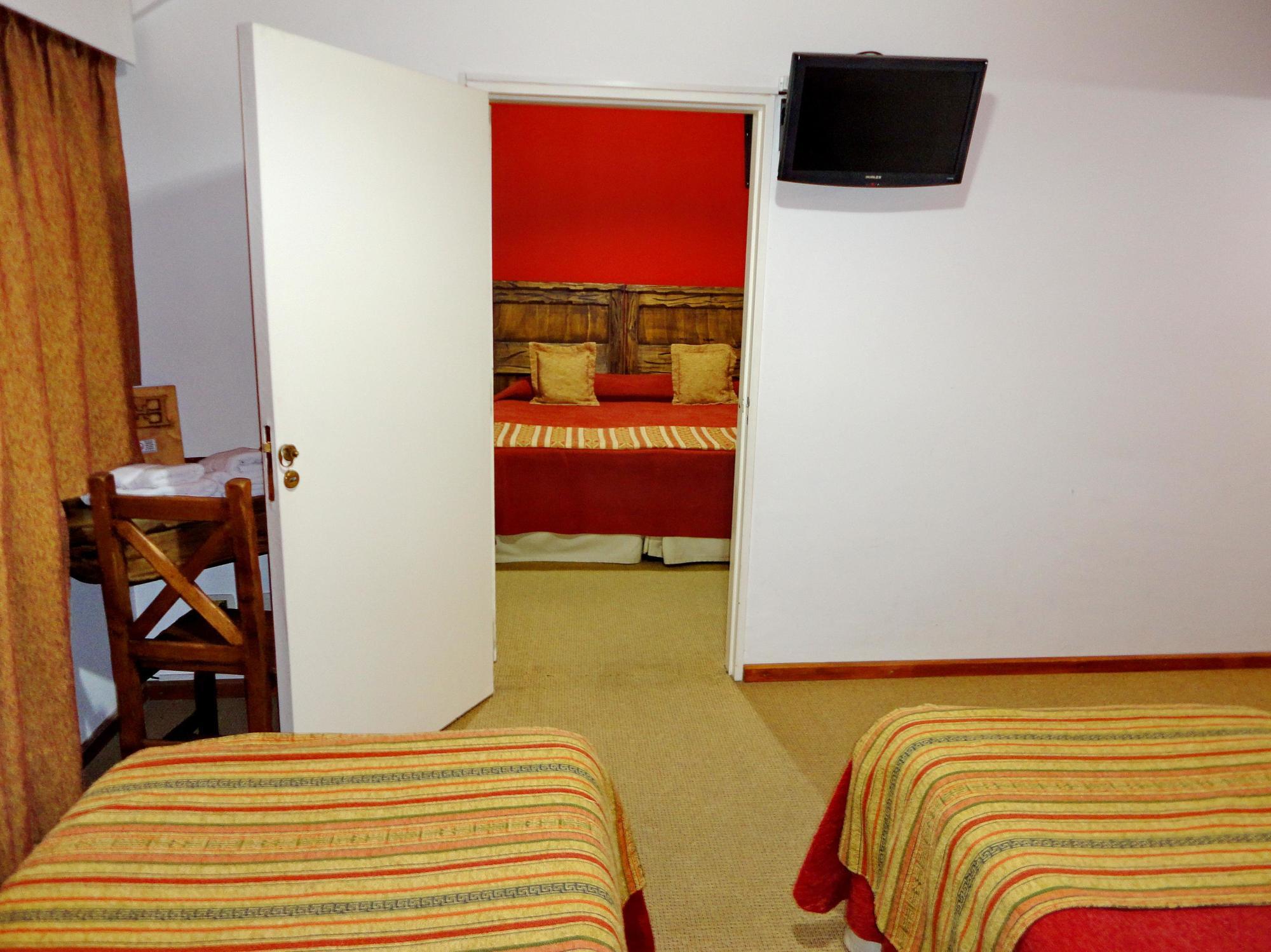 Aikendor Hotel Panorámico El Calafate Esterno foto