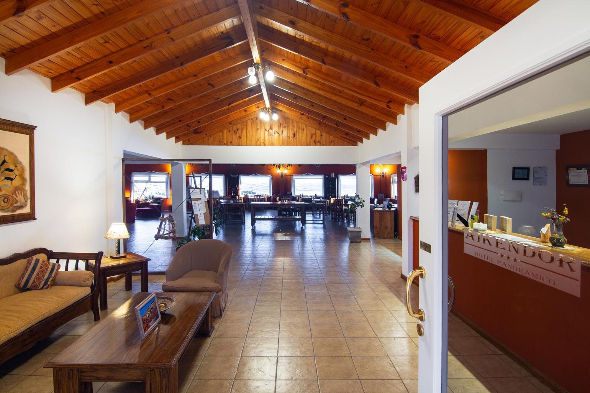Aikendor Hotel Panorámico El Calafate Esterno foto